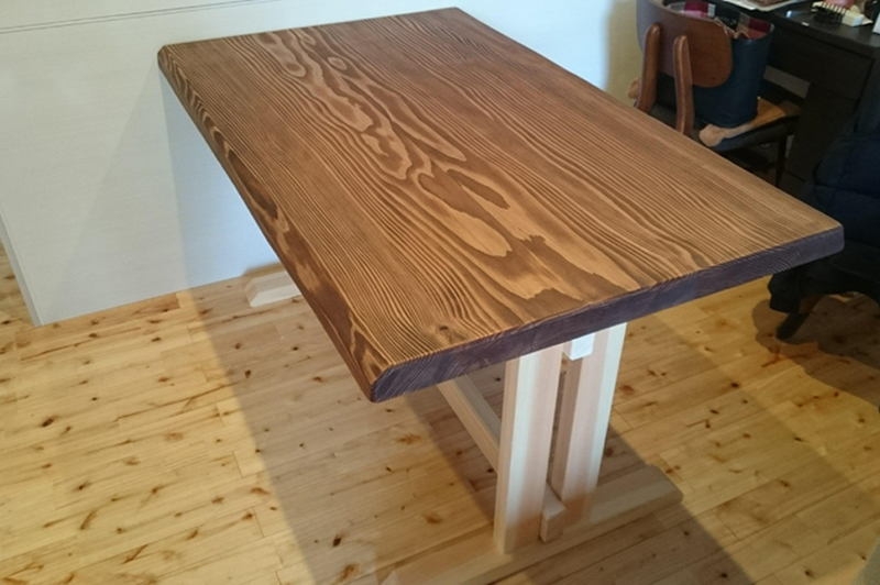 造作家具 ダイニングテーブルをモミ材で仕上げました | 西尾市の